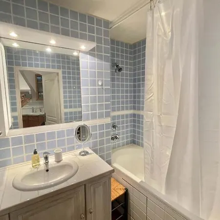 Great In The Heart Of Meynadier Old Neighbourhood ! Appartement *
